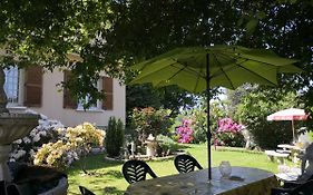 Au Jardin Fleuri