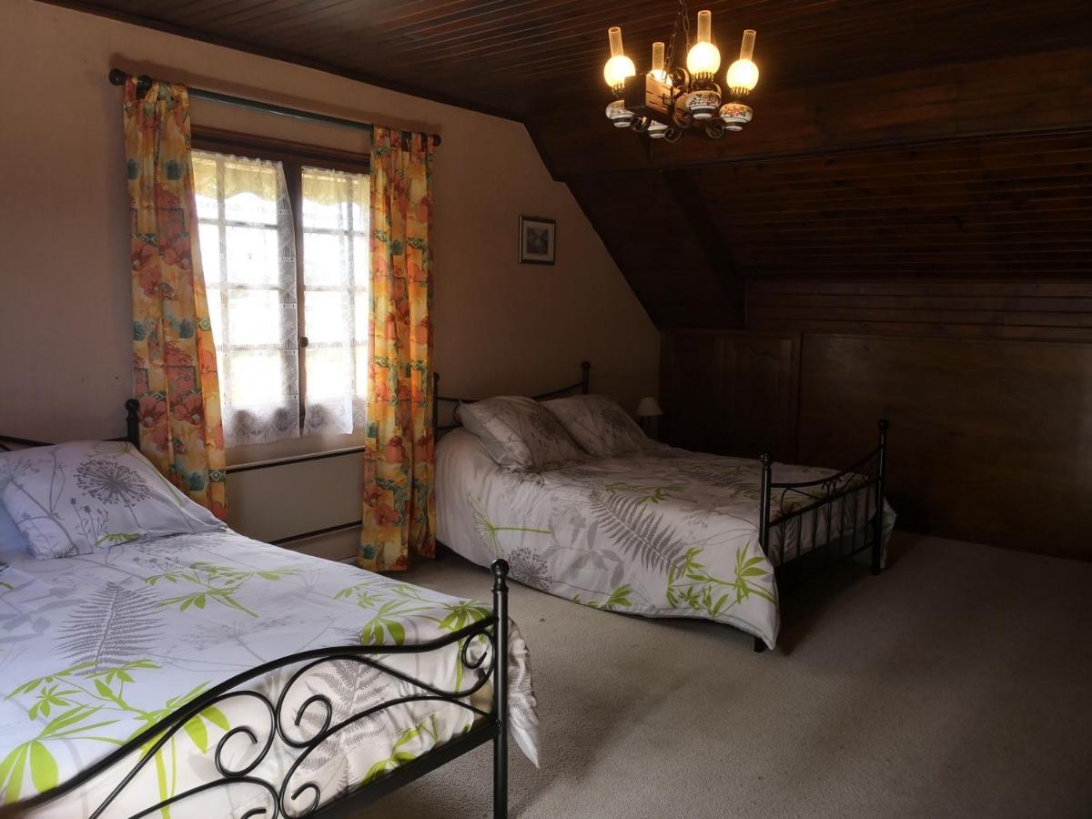 Au Jardin Fleuri Bed and Breakfast Secondigny Buitenkant foto