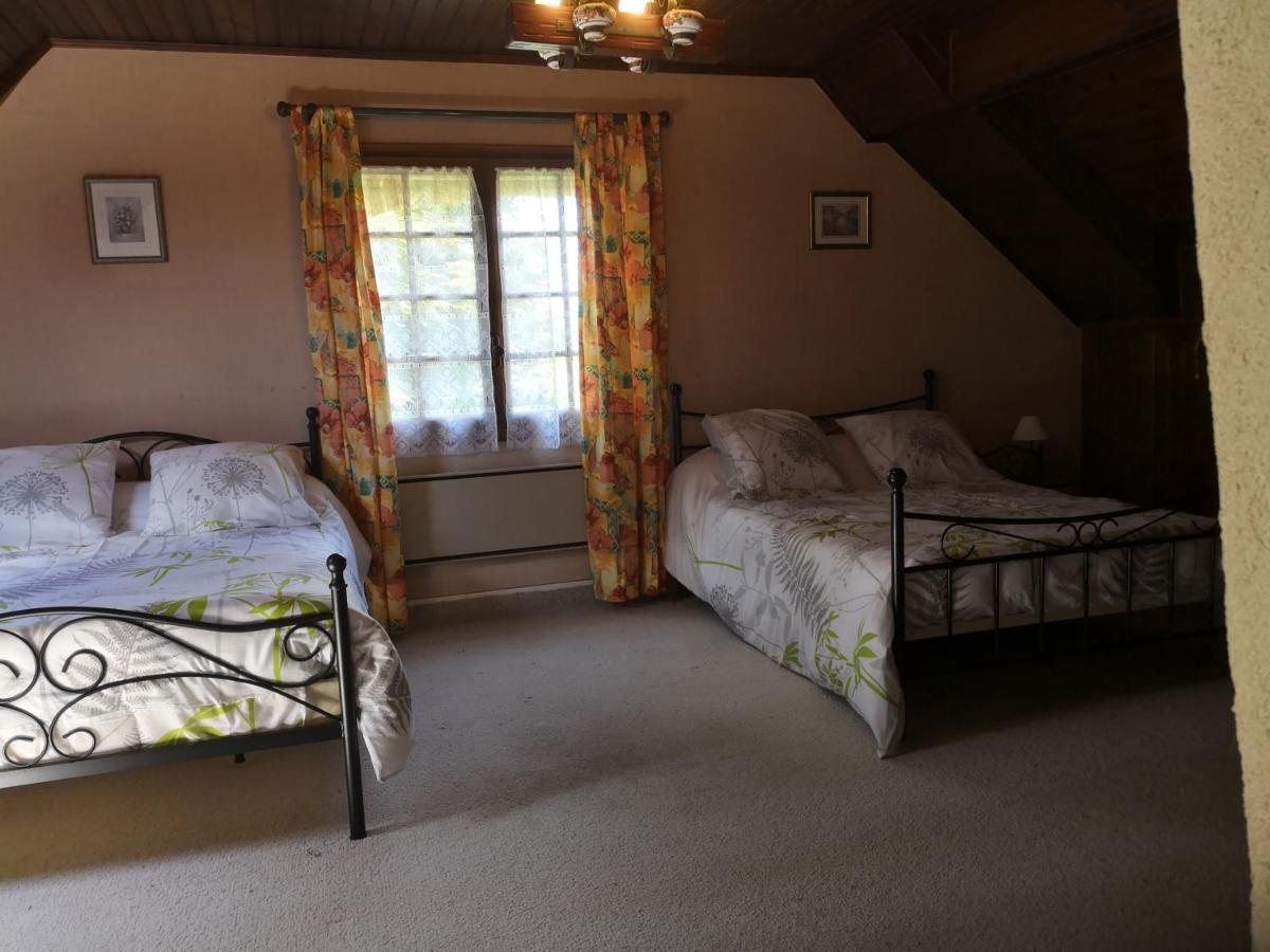 Au Jardin Fleuri Bed and Breakfast Secondigny Buitenkant foto
